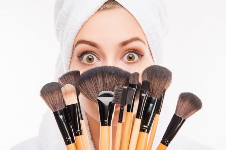 Los principales tipos y usos de pinceles y brochas de maquillaje